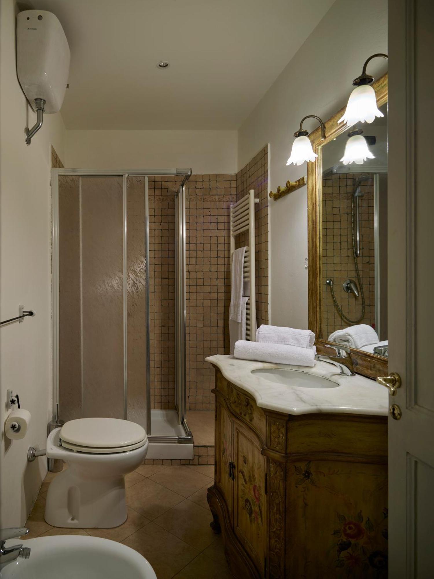 Appartamento Charming & Authentic 1br In Historic Center, Near The Duomo
